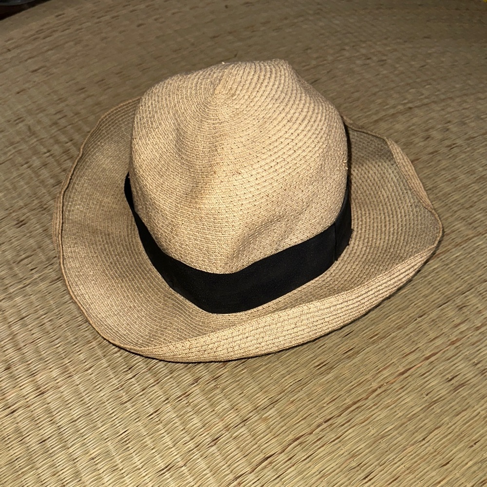 Stylish Tan Fedora with Black Band